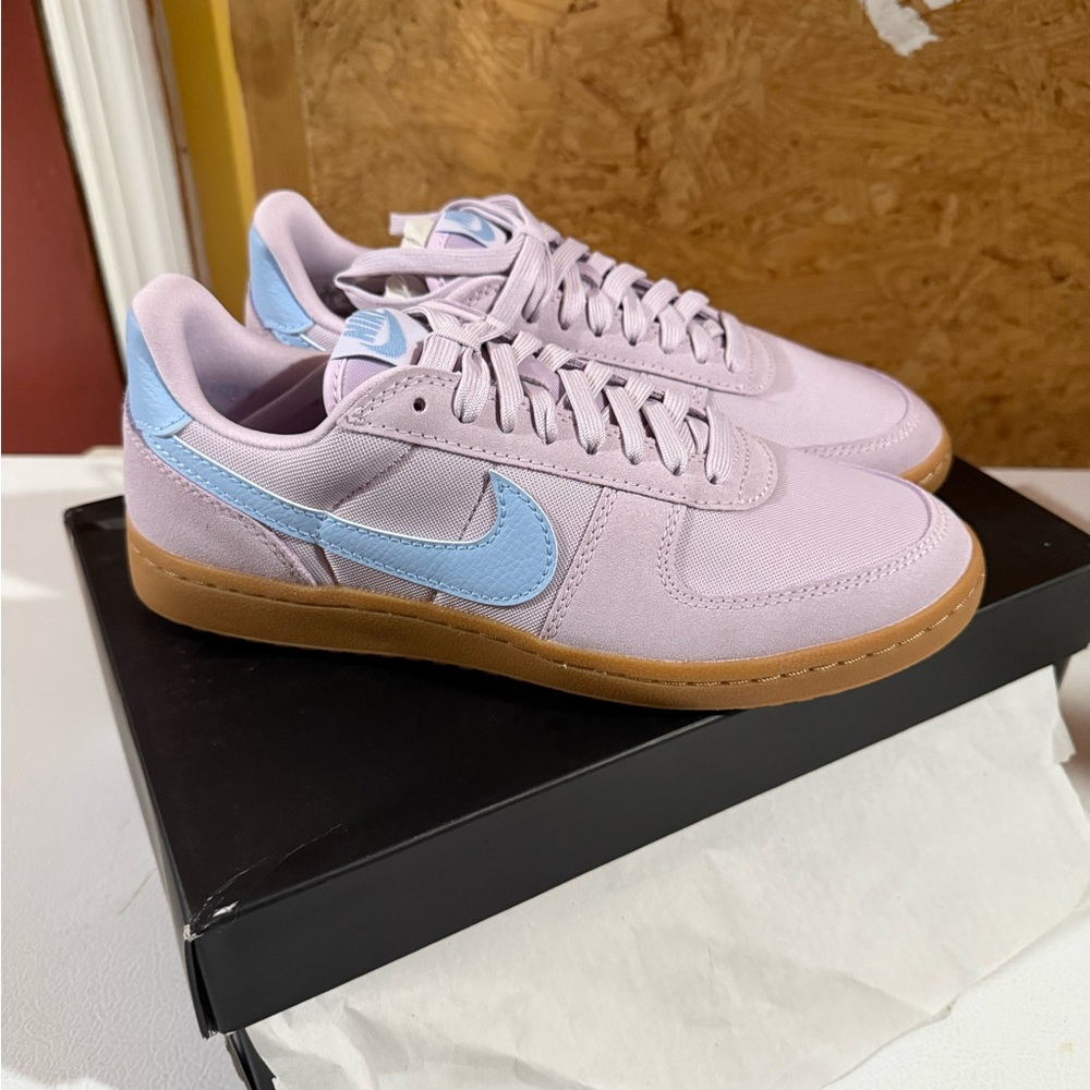 Nike Air Womens Sneakers